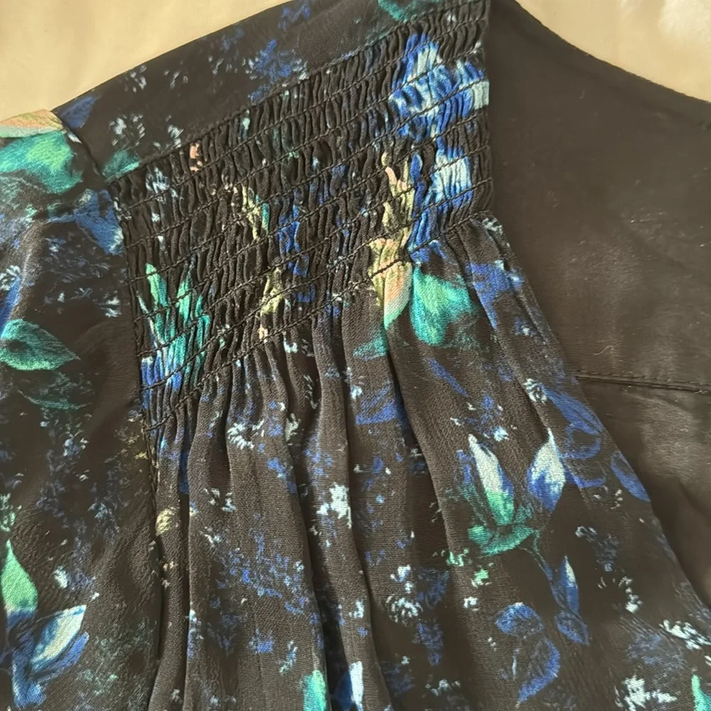 Anthropologie short dress - Picture 5 of 10
